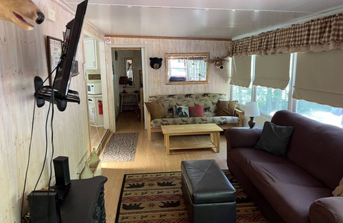 South Casco RV Rental | Best location in point Sebago! Walk to beach and restaurants!