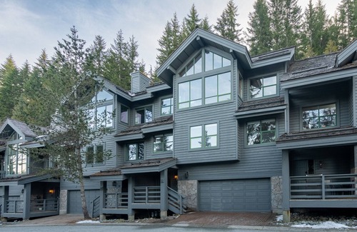 Whistler Village House | Best Mountain View, 5-Star Luxury Whistler Village 5BR Ski-in