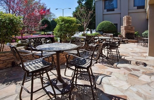 Eagan Park Hotel | Best Value, Quality Stay! Relax by the Pool, Work Out in the Gym, and Dine Well