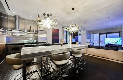Las Vegas Apartment | Best View In Las Vegas! Over 500 FEET IN THE AIR!