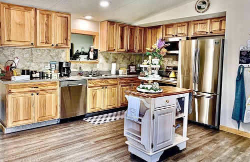 Dandridge House | Best Views at the Baxter Farmhouse