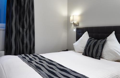 Honfleur Hotel | Best Western Le Cheval Blanc -Vue sur le port-plein centre ville