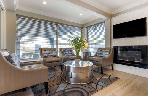 Orange Hotel | Best Western Orange Plaza