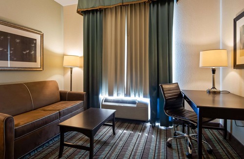 Leesburg Hotel | Best Western Plus Chain of Lakes Inn & Suites
