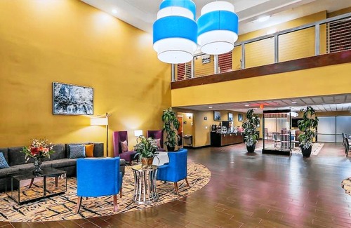 McDonough Hotel | Best Western Plus McDonough Inn & Suites