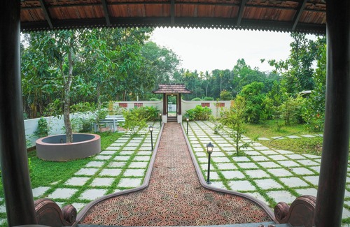 Kodanad Villa | Bethel Heritage (Premium Pool Villa)