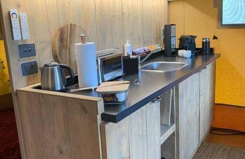 Waitakere House | Bethells Beach Glamping RetreatnPerfect for couples or a family escape!