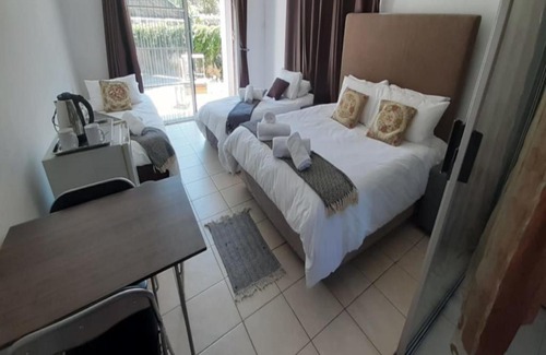 Rustenburg House | Better Life Guesthouse