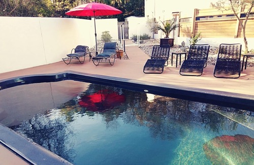 Saussines Condo | Between Nimes and Montpellier, lodging air-conditioned 4 pers. with a pool