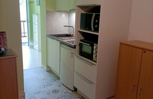 Saint-Jacques Apartment | Between port and beach, small residence with calm, 100m from the sea