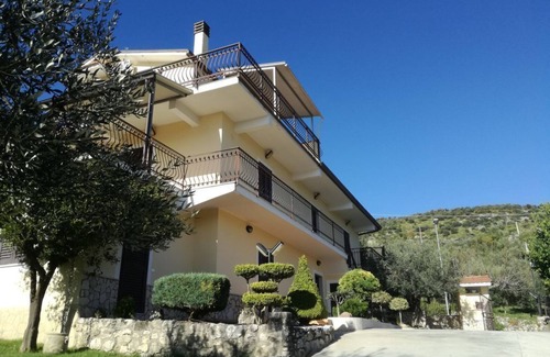 Colfelice Apartment | Between (Rome, Tivoli Fountain, Pompeii, Caserta Palace, Capri, Sorrento)