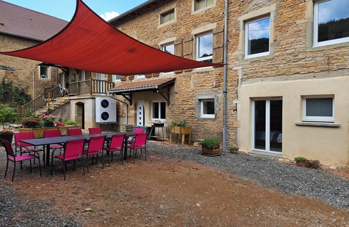 Aze House | Between vineyards and forests in the Mâconnais