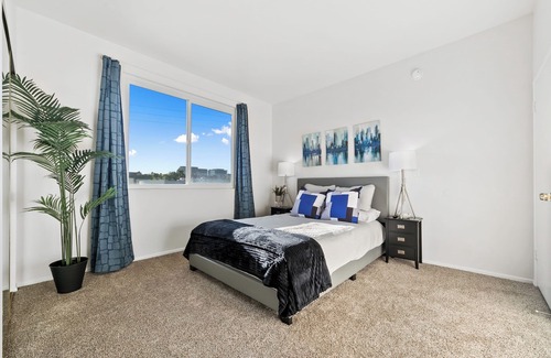 Beverly Grove Hotel | Beverly Hills Oasis 2 BR w/Pool