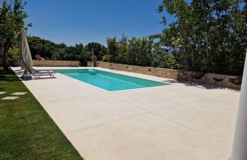 Epano Vathia Villa | BH201 - R - Villa Heraklion /coordinates: 35.287991, 25.232259