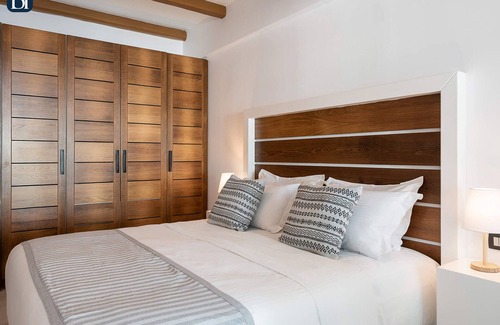 Santorini Apartment | BH564 - C - Suite Santorini