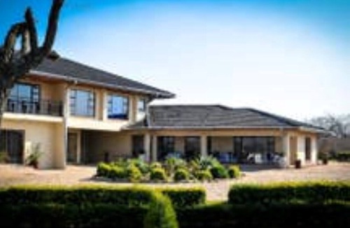 Bulawayo Bed & Breakfast | Bhimi Getaway Guest House