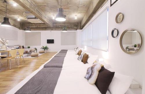Hiroshima City Centre Apartment | bHOTEL Nikke - 1BR Apt for 10ppl near Hondori Shopping