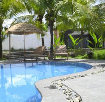 Binh Phu House | Biển Tôm Ốc villa riêng biệt - Hồ Bơi & Gốc Chill Sân Vườn
