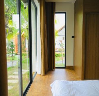 Binh Phu House | Biển Tôm Ốc villa riêng biệt - Hồ Bơi & Gốc Chill Sân Vườn