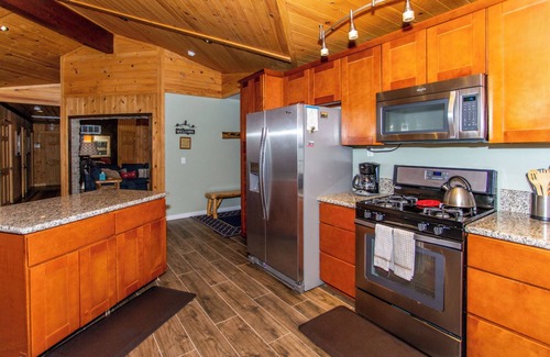 Summit Estates Cabin | Big Bear Splash