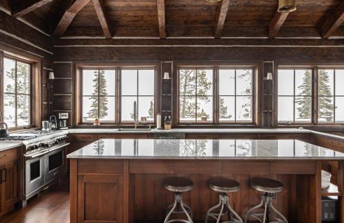 Big Sky House | Big Sky Lookout Tower Cabins - Beehive Basin