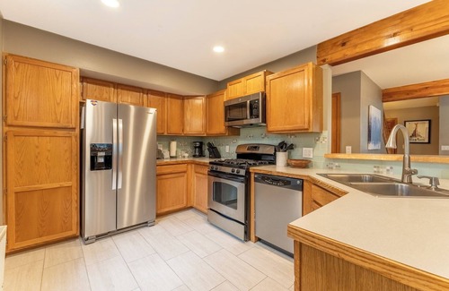 Willowbrook Meadows Cottage | Bighorn Lodge by Summit County Mountain Retreats