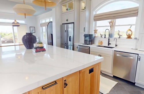 Carova Beach House | Bikinis and Bellinis Fantastic amenities, game rm, 4x4 required