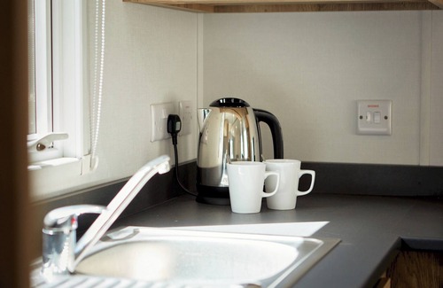 Great Houghton Ski Chalet | Billing Aquadrome Silver 3 Bed Caravan Pet KM155