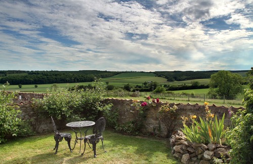 Scawton Cottage | Bilsdale Cottage, a dog friendly hidden gem near Helmsley and the North York Moors National Park