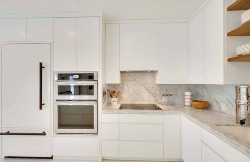 Biscayne Park House | Biscayne Park Urban Oasis w/Lush Backyard!
