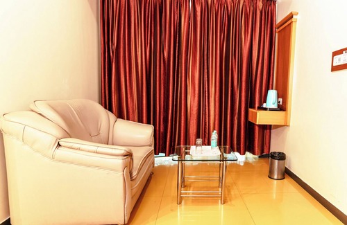 Sheshadripuram Hotel | Bisque Magaji Orchid