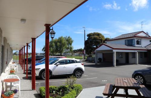 Whanganui Hotel | BK's Magnolia Motor Lodge