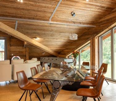Les Brevieres Ski Chalet | Black Diamond - Chalet Charlie