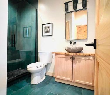 McHenry House | Black Diamond Lodge
