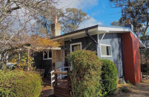 Blackheath House | Blackheath Cottage Cosy Woodfire Quiet Walks