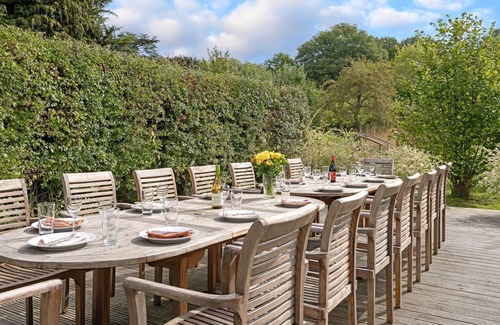 Hay-on-Wye Cottage | Blackway House - sleeps 20 guests in 7 bedrooms
