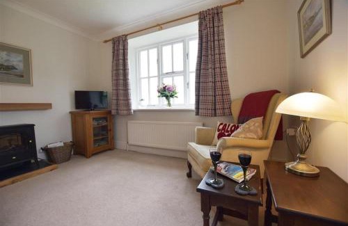 Newport House | Blaenpant Bach