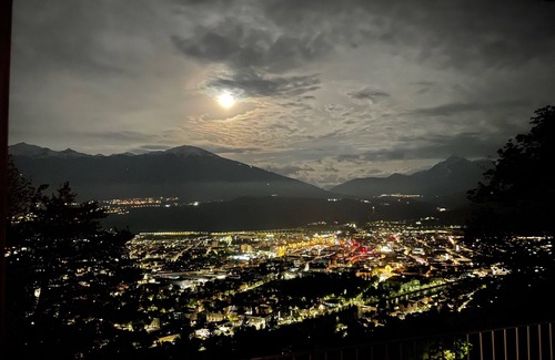 Hungerburg-Hoheninnsbruck Apartment | Blickfang Tirol - Get the best out of your stay!