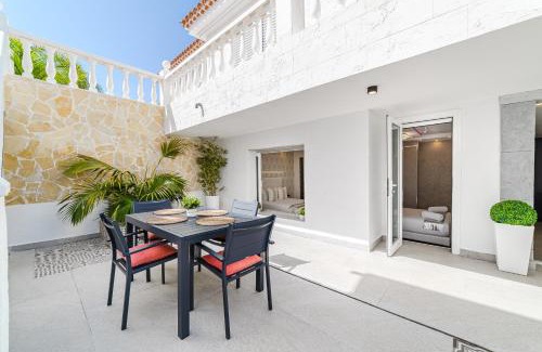 Callao Salvaje Apartment | Bloom Luxe Escape - Premium 2BR