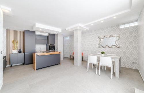 Callao Salvaje Apartment | Bloom Luxe Escape - Premium 2BR