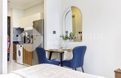 Masdar City Apartment | Bloomfields Classic Stu The Gate Masdar