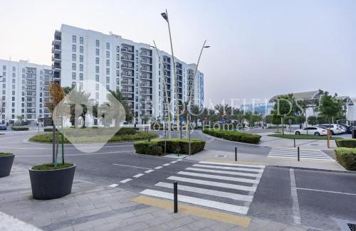 Madinat Zayed Apartment | Bloomfields Comfortable 1Br In Water Edge