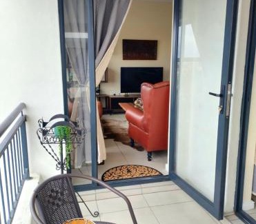 Bloubergstrand Apartment | Blouberg Luxury Oasis With Pool & Scenic Mountain Views