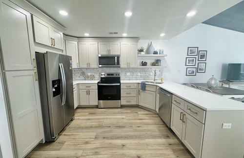 East End Condo | Blue C Turtle, Ocean Mile L-13, Community Pool, Beach View