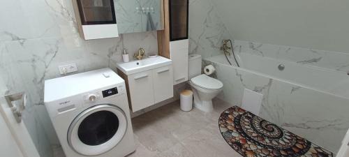 Zabierzow Apartment | Blue cottage near Krakow