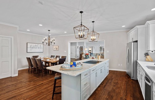 Mayhew House | Blue Heron Bliss by SoCharm | Waterfront Retreat