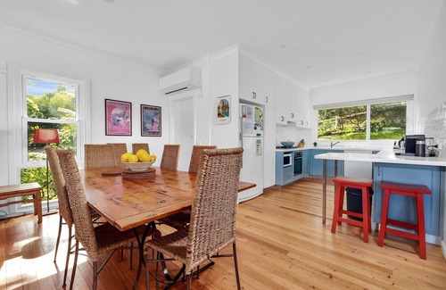 Merimbula Cabin | Blue on Collins - Merimbula