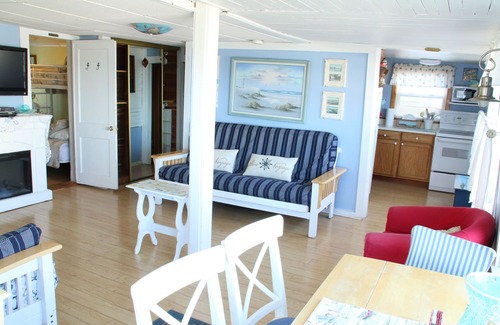 Camp Ellis Cottage | Blue Pearl Cottage Saco Maine Awesome Ocean Views, Ocean View , Pet Friendly