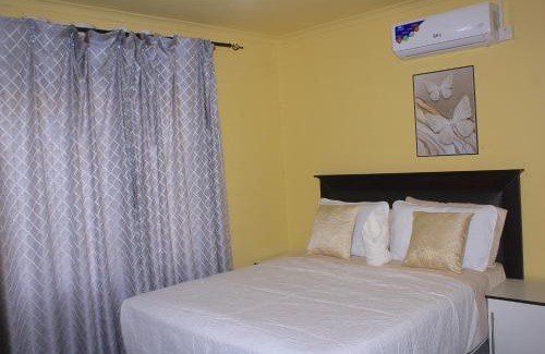 Kasane Bed & Breakfast | Blue Ridge Escape Guest House