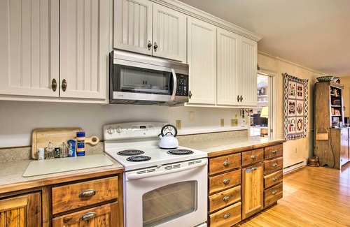 Gerton House | Blue Ridge Mountain Escape ~ 8 Mi to Chimney Rock
